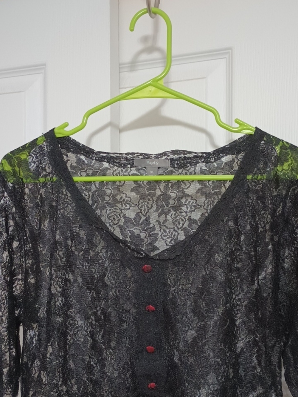 Apt.9 Women's Lace Long Sleeve Top. Size: Large - Picture 2 of 8